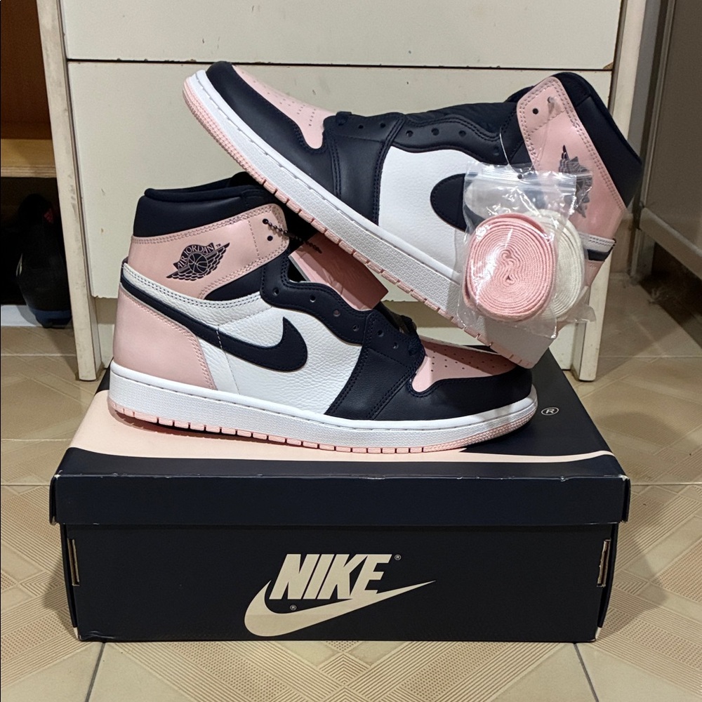 Jordan 1 Atmosphere Bubble Gum